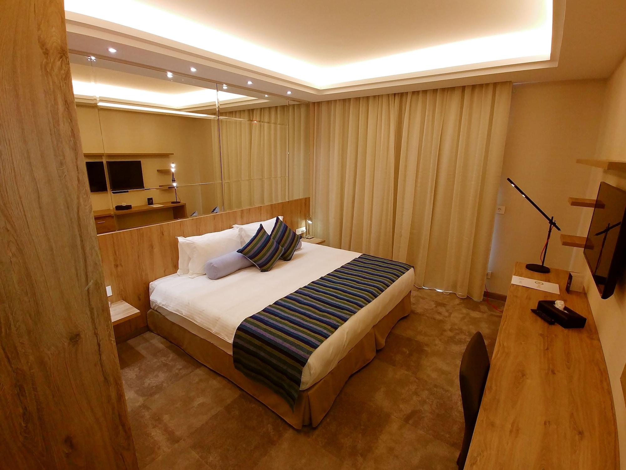 Maximus Hotel Blat Exterior photo
