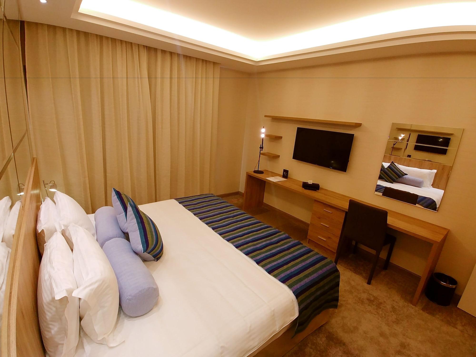 Maximus Hotel Blat Exterior photo