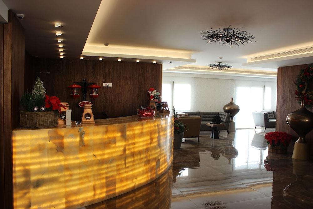 Maximus Hotel Blat Exterior photo