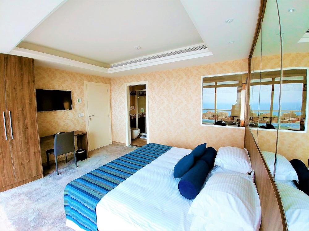Maximus Hotel Blat Exterior photo