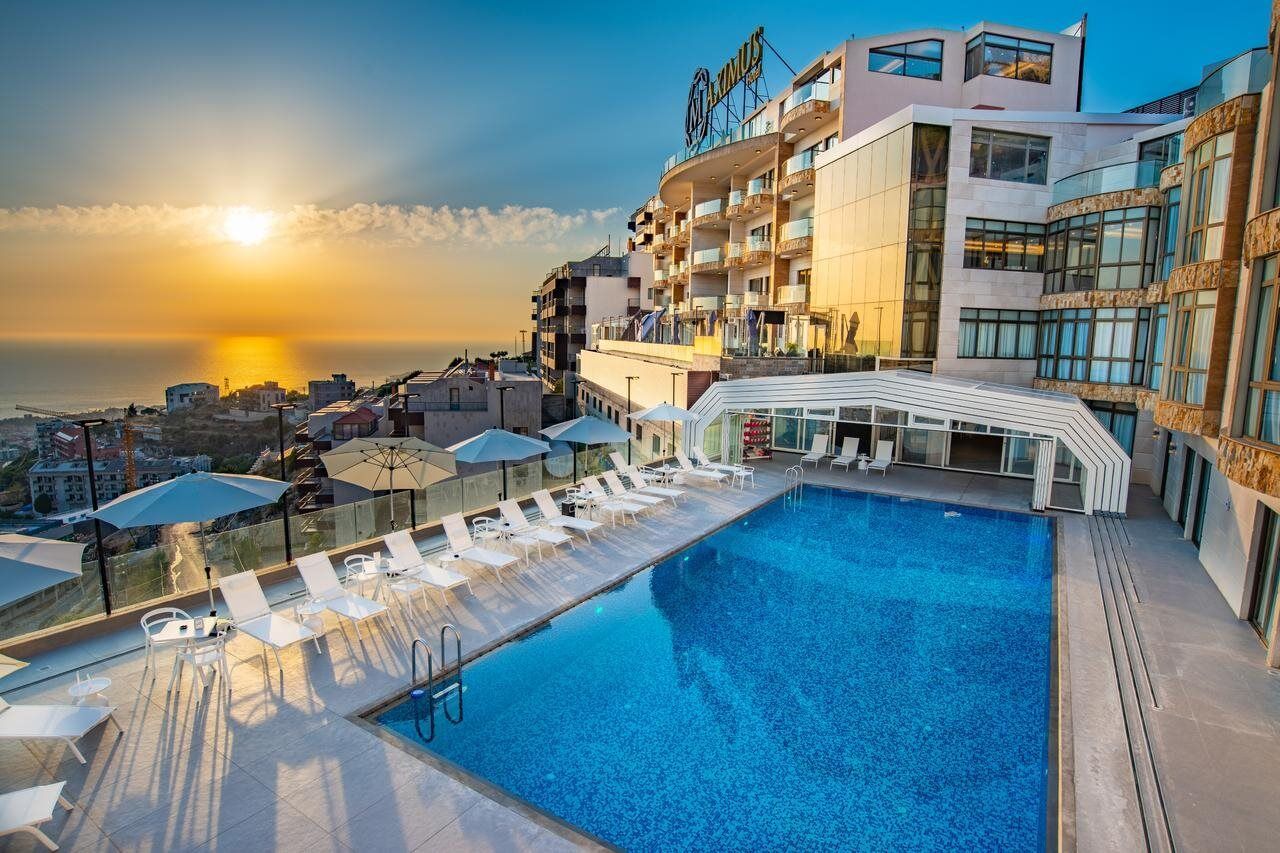 Maximus Hotel Blat Exterior photo